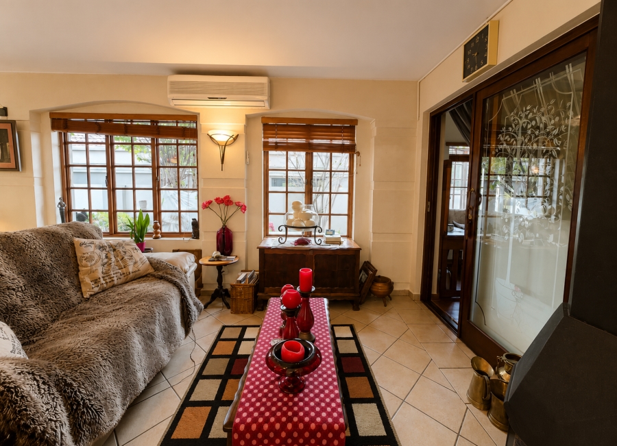 3 Bedroom Property for Sale in WestLake Country Safari Estate North West